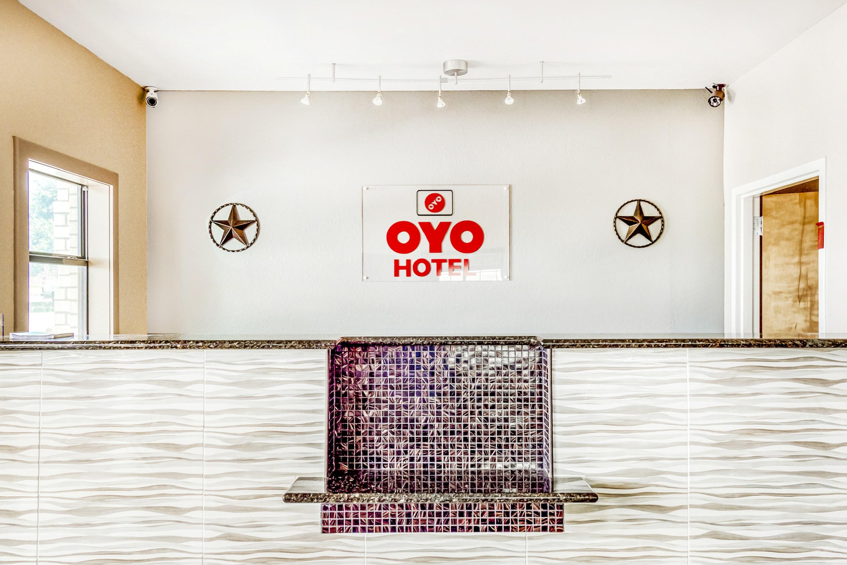 Oyo Hotel Yoakum West Exterior photo